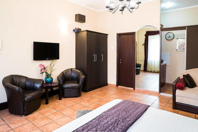 Apartamento Knez Belgrado Exterior foto